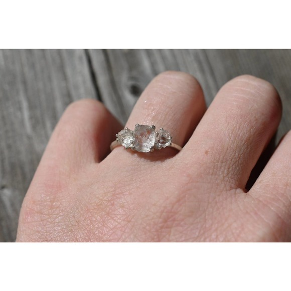 alternative raw diamond engagement ring raw crystal size 4 5 6 7 8 8 9 1… - Picture 3 of 4